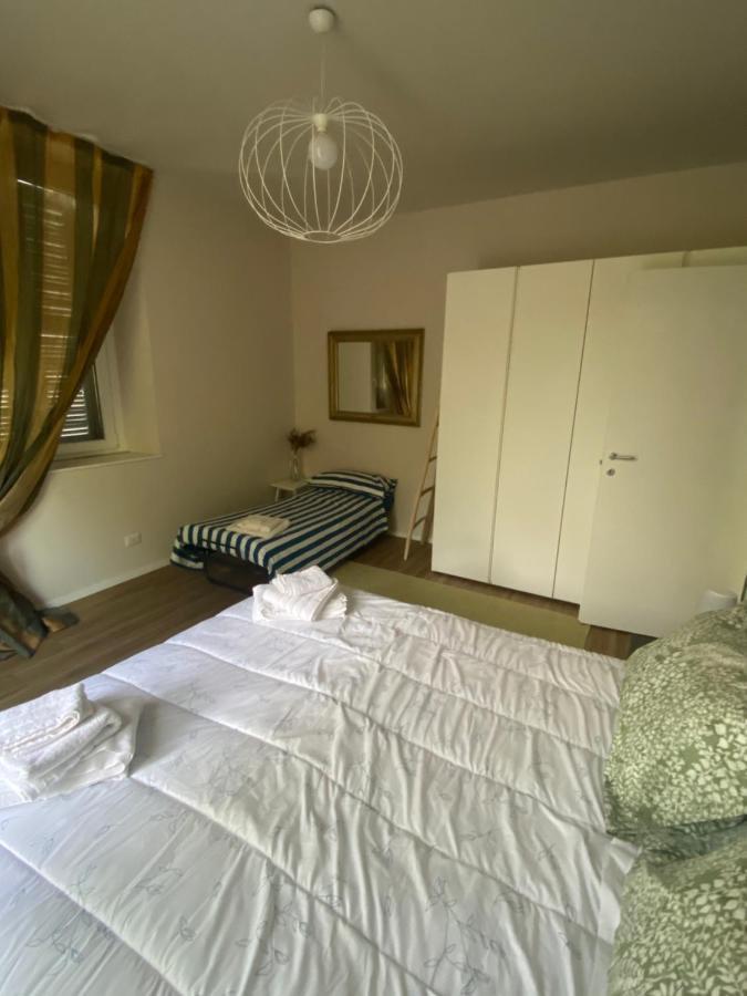 Casa Di Carlo Appartement Pallanza Buitenkant foto